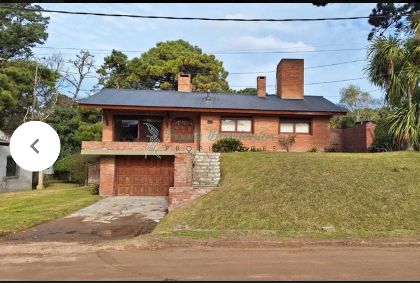 vendo casa en Pinamar de las Heraclidas 1260 entre ondinas y odiseo