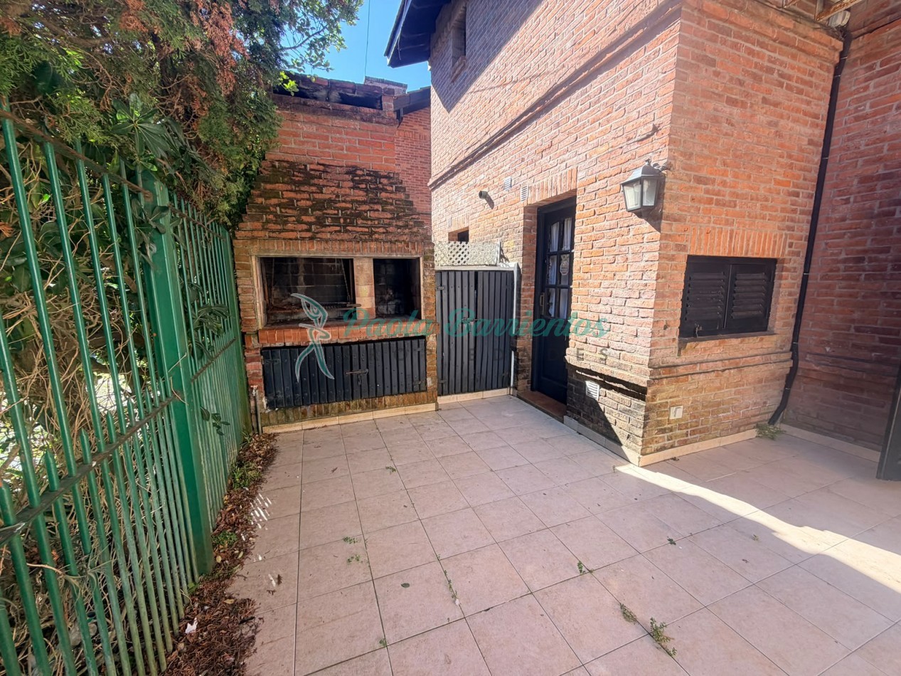 Alquilo Duplex en Pinamar calle Cazon 899 