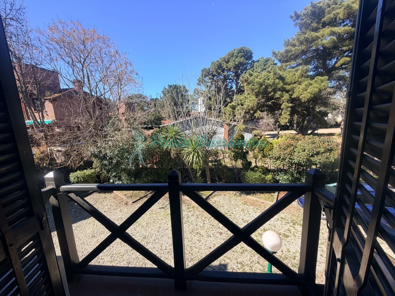 Vendo Duplex Pinamar calle Cazon 899