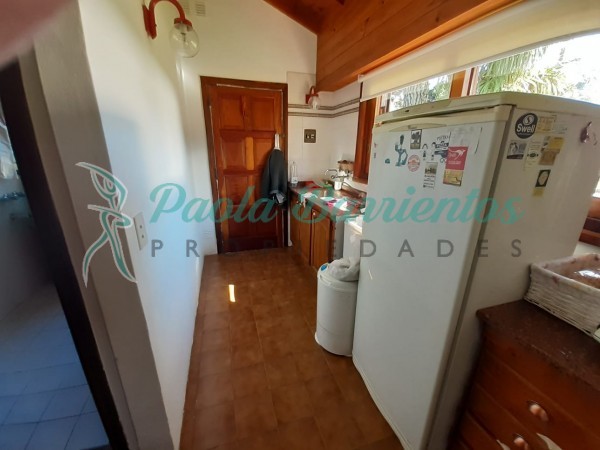 vendo casa en Pinamar de las Heraclidas 1260 entre ondinas y odiseo