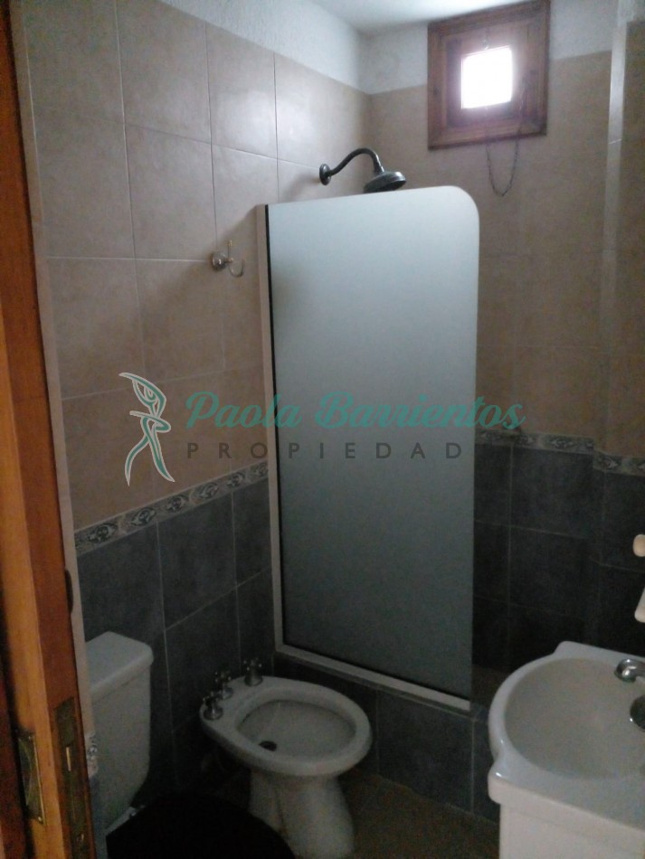 Vendo Local comercial con vivienda en el centro de Pinamar 