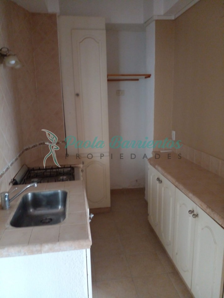 Vendo Local comercial con vivienda en el centro de Pinamar 