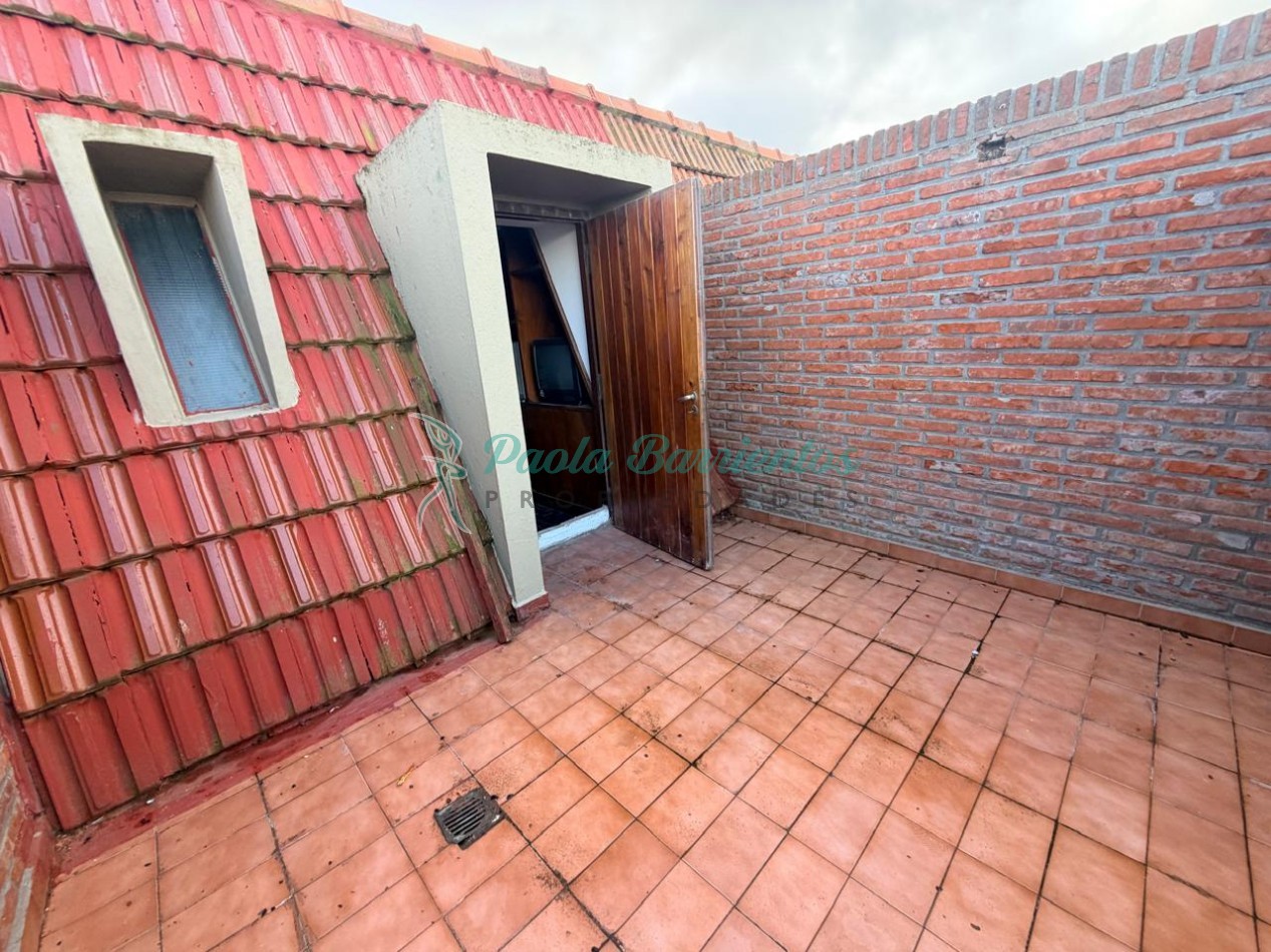 Vendo Departamento tipo duplex en av del mar y Bunge Pinamar con terraza 