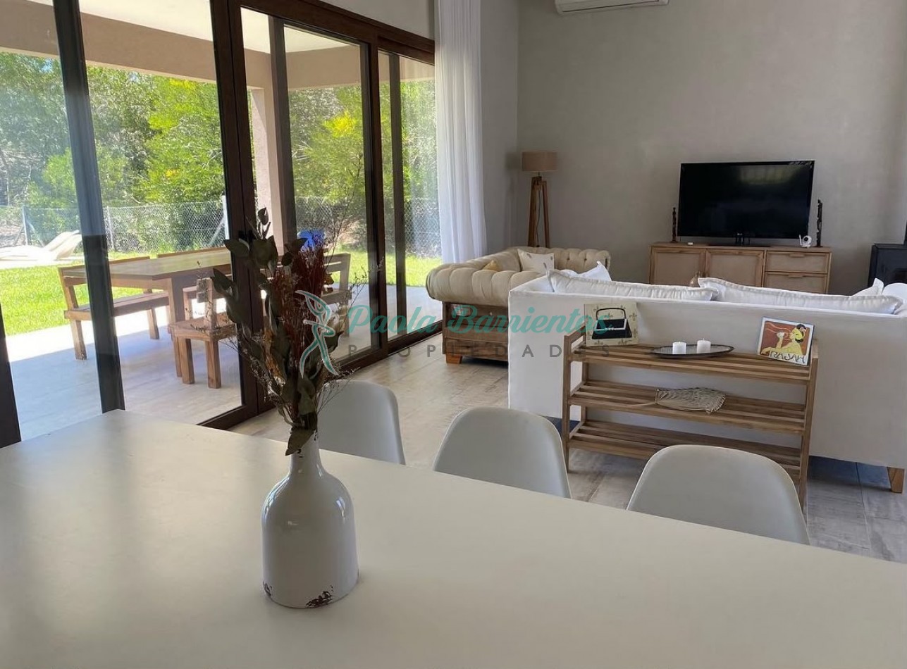 Alquilo casa en Costa Esmeralda Golf 2 lote 406