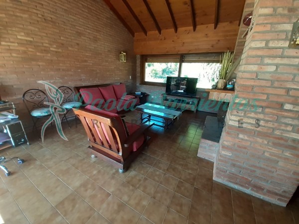 vendo casa en Pinamar de las Heraclidas 1260 entre ondinas y odiseo