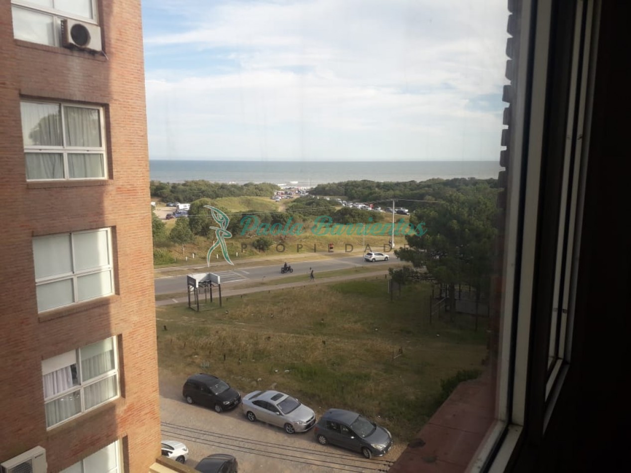 Alquilo departamento para jovenes a mts del mar en Pinamar 