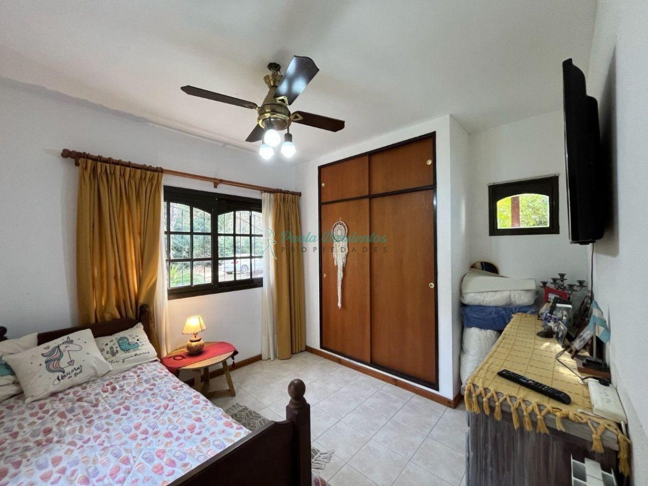 Vendo casa en Carilo Urraca 1356