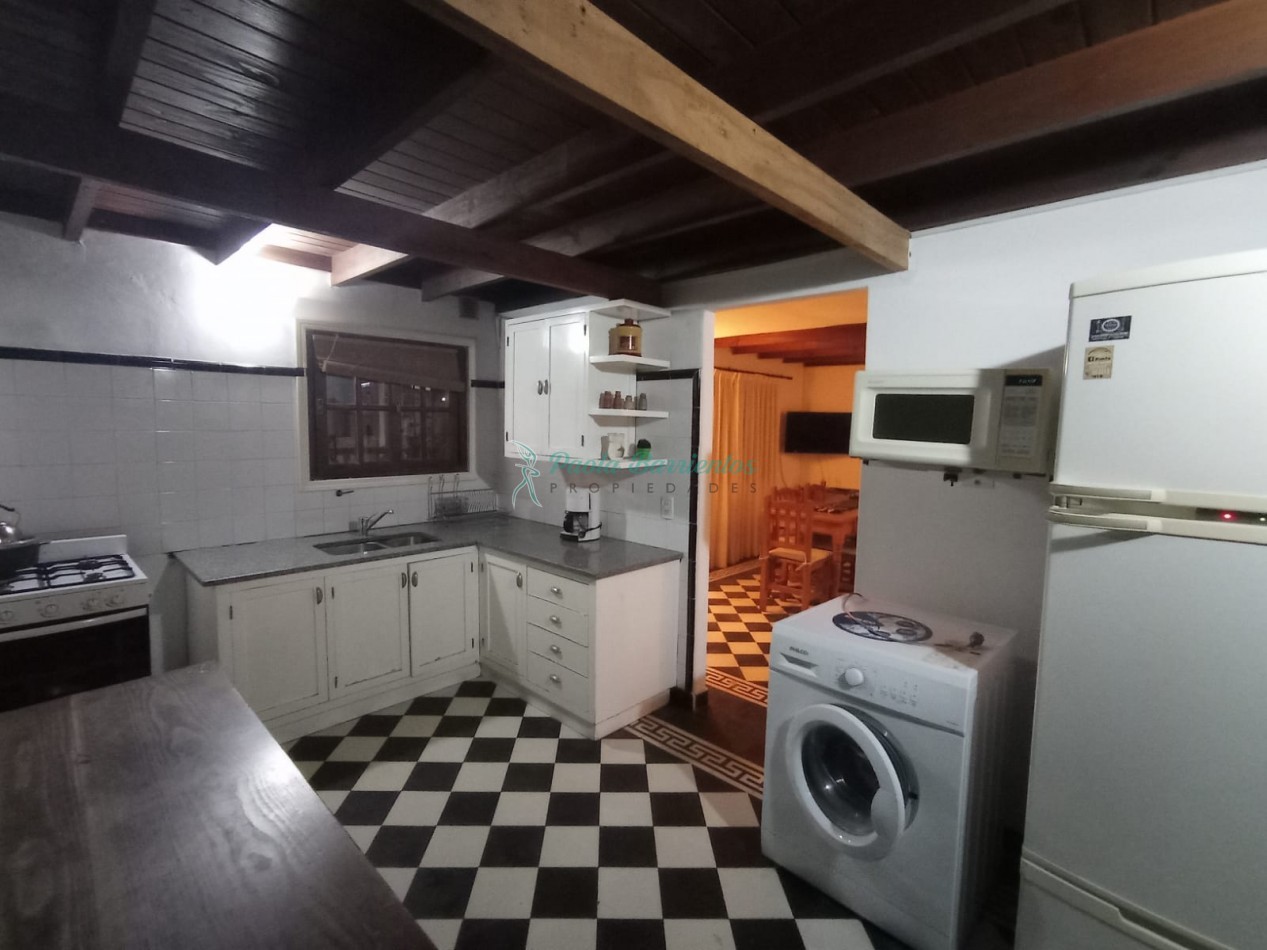 vendo casa en ostende av Central y Esparza 