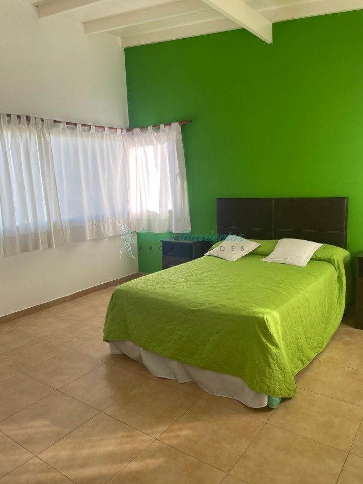 Alquilo casa en ostende Loria  y Victor Hugo