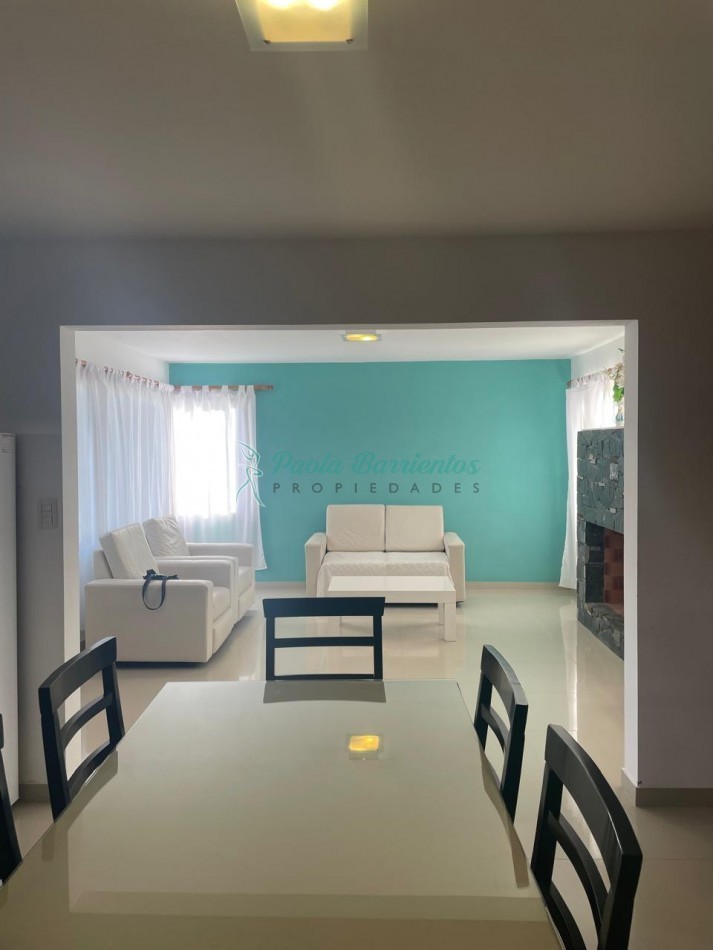 Alquilo casa en ostende Loria  y Victor Hugo