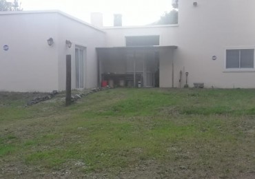 vendo casa en Pinamar  de los Titanes  OPORTUNIDAD