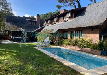 Alquilo casa en Pinamar para 10 personas centro 