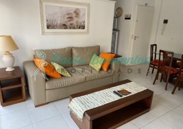 Alquilo departamento en Pinamar centro Valle fertil y Constitucion