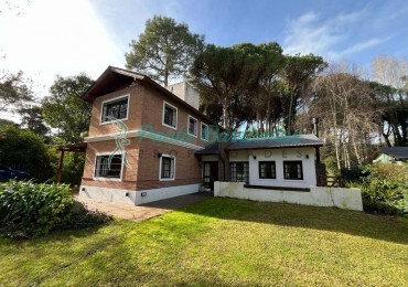 Vendo casa en Carilo Urraca 1356