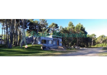 Alquilo casa en Pinamar Del Ancla 1560 Alamos 2